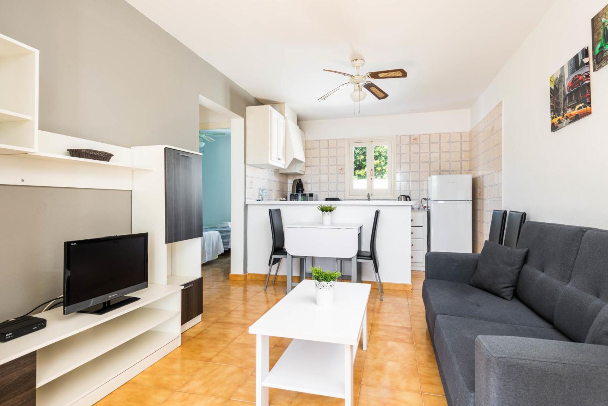 Bungalows Ses Malves Cala'N Blanes  Room photo